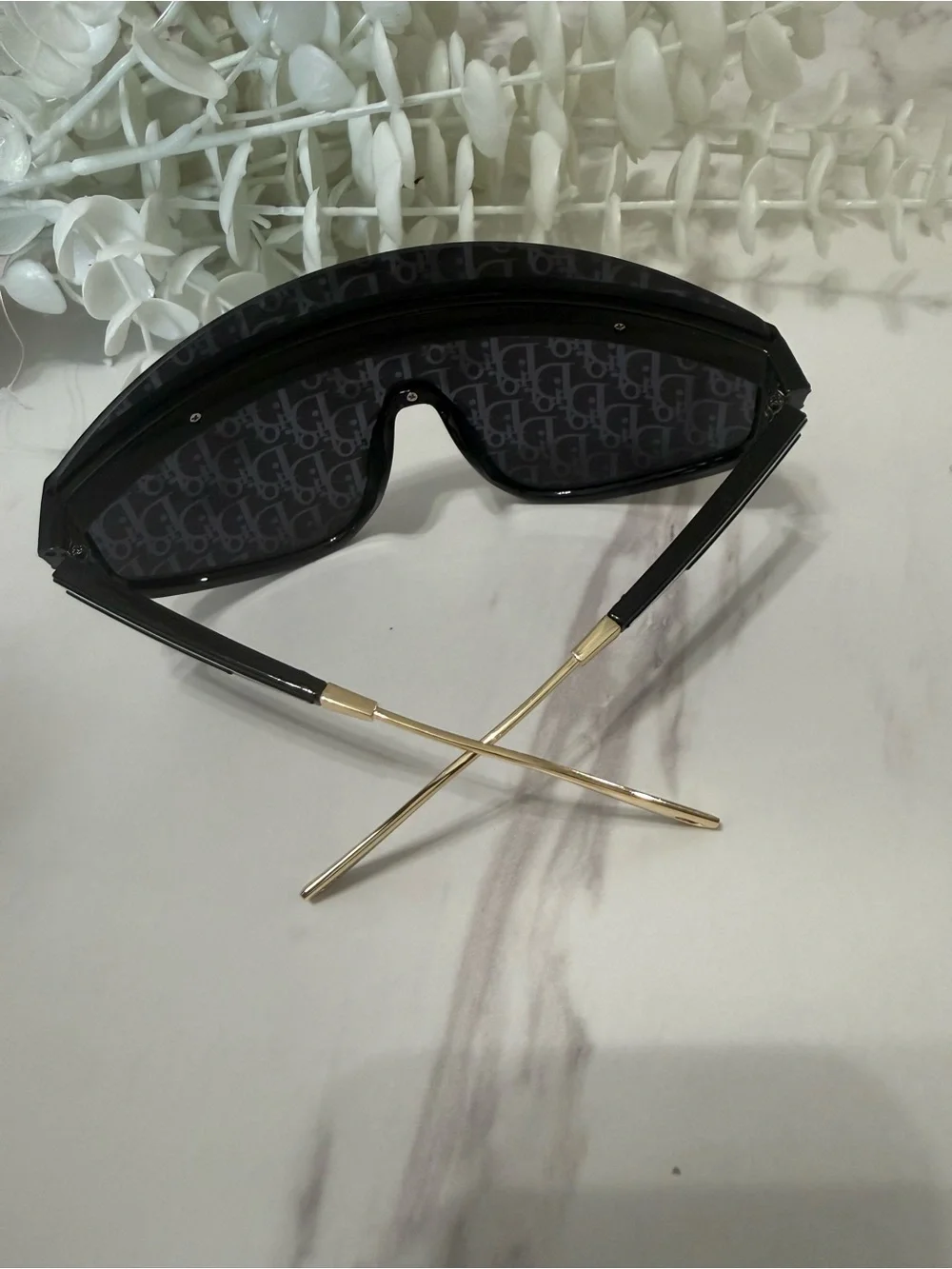 Black and Gold VR Shield Visor Sunglasses